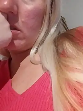 Mllesha74000 online show from November 2025 06:46:02 PM