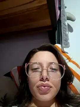 Snapshot of linda-schmidt chatting on May 2026 01:00:01 AM linda-schmidt online show from May 2026 01:00:01 AM