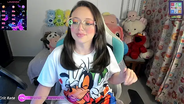 Snapshot of linda-schmidt chatting on May 2026 11:00:01 PM linda-schmidt online show from May 2026 11:00:01 PM