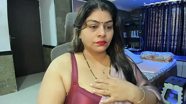 Snapshot of tarivishu23 chatting on February 2025 03:03:01 AM tarivishu23 online show from February 2025 03:03:01 AM