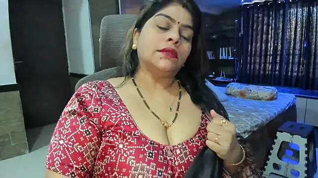 Snapshot of tarivishu23 chatting on February 2025 02:45:01 AM tarivishu23 online show from February 2025 02:45:01 AM