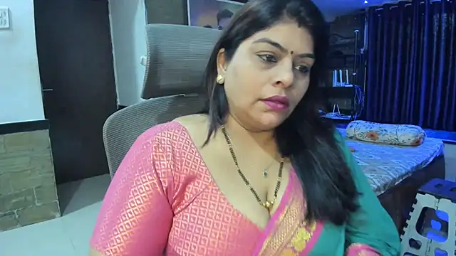 Snapshot of tarivishu23 chatting on February 2025 01:45:02 AM tarivishu23 online show from February 2025 01:45:02 AM