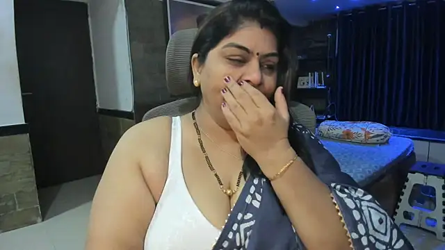 Snapshot of tarivishu23 chatting on March 2025 12:42:01 AM tarivishu23 online show from March 2025 12:42:01 AM