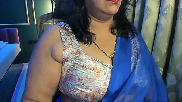 Snapshot of tarivishu23 chatting on April 2026 01:03:01 AM tarivishu23 online show from April 2026 01:03:01 AM