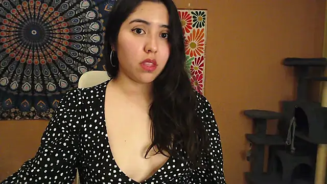 Snapshot of IntimateTales chatting on January 2025 08:10:02 PM IntimateTales online show from January 2025 08:10:02 PM