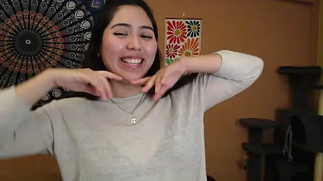 Snapshot of IntimateTales chatting on January 2025 04:55:01 PM IntimateTales online show from January 2025 04:55:01 PM