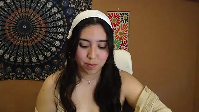 Snapshot of IntimateTales chatting on February 2025 05:51:02 PM IntimateTales online show from February 2025 05:51:02 PM