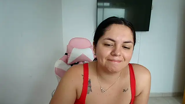 Snapshot of Anal_Milky_Momma chatting on March 2026 12:33:02 PM Anal Milky Momma online show from March 2026 12:33:02 PM