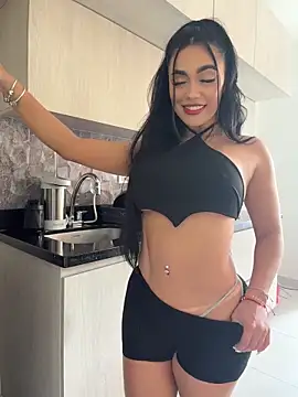 Snapshot of emma_andrew1 chatting on February 2026 04:27:02 PM emma andrew1 online show from February 2026 04:27:02 PM