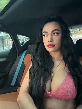 Snapshot of emma_andrew1 chatting on February 2026 04:19:02 PM emma andrew1 online show from February 2026 04:19:02 PM