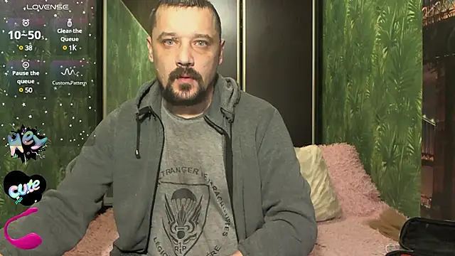 DanielOhCool online show from December 2024 08:22:02 AM