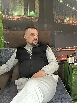 DanielOhCool online show from March 2025 11:52:01 AM