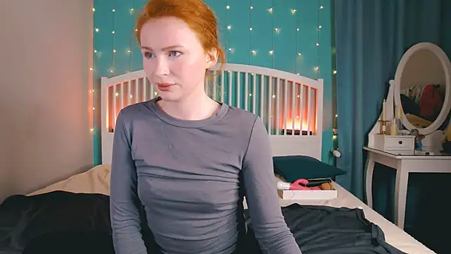 GingerArin online show from November 2025 10:17:02 AM