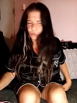 Leanne43 online show from November 2025 09:35:02 PM