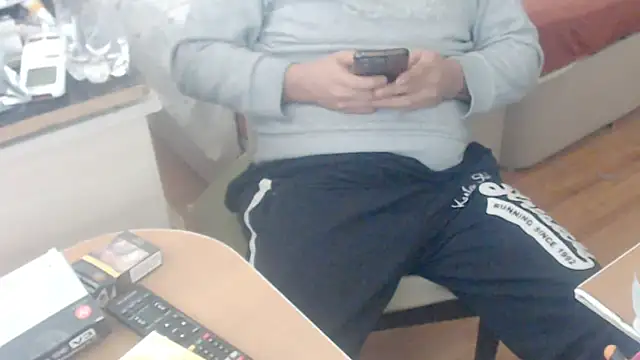 Snapshot of LiONTURK chatting on October 2025 11:52:02 AM LiONTURK online show from October 2025 11:52:02 AM