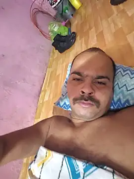 Vickyrajput009 online show from November 2025 02:33:01 AM