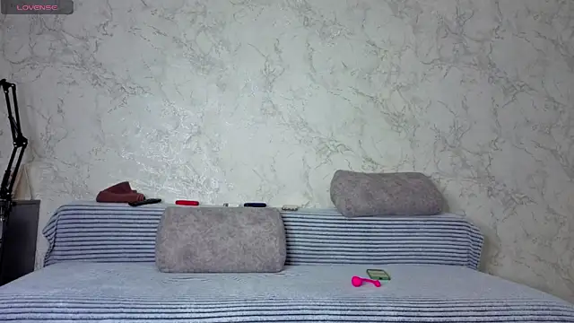 sweeetgirls2021 online show from October 2025 03:04:01 AM