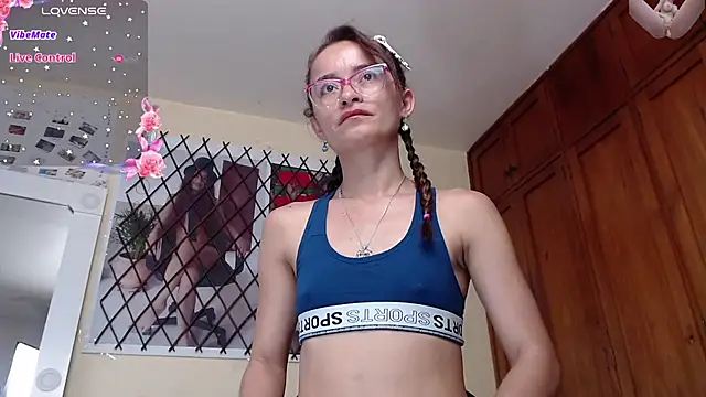 NicoleSantana online show from January 2026 07:11:01 PM