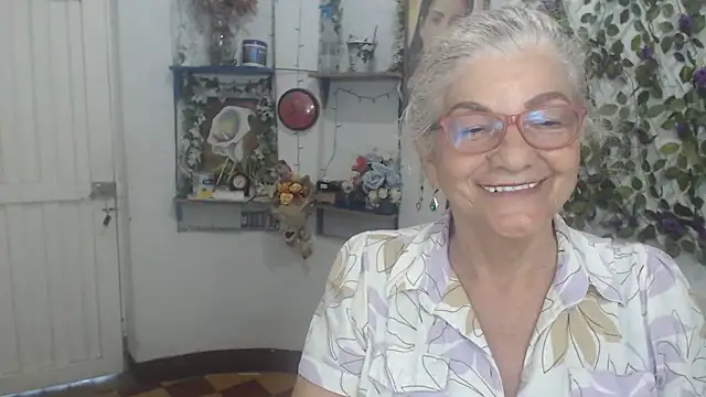 FunnyGrandma online show from March 2026 10:58:02 PM