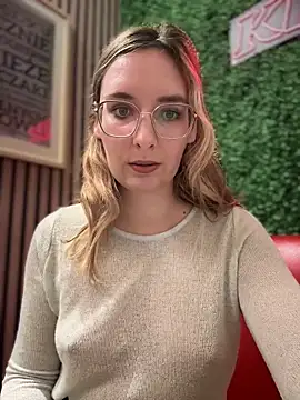 The Snowwhitee online show from December 2024 07:43:02 PM