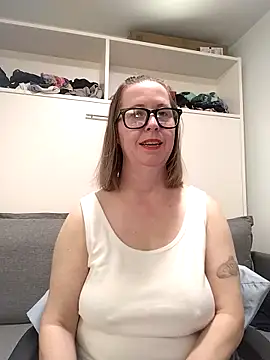 SweetandNaughty1 online show from February 2026 09:31:02 PM