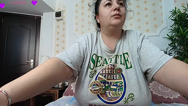 AleshaArabian online show from March 2026 11:06:01 AM