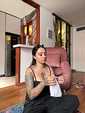 EmmyEvans1 online show from February 2025 08:45:02 PM