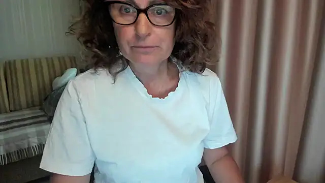 lauraoven online show from July 2026 11:56:02 AM