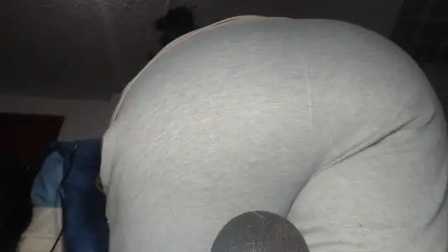 Snapshot of prettyangelsquirt chatting on May 2026 08:36:02 PM prettyangelsquirt online show from May 2026 08:36:02 PM