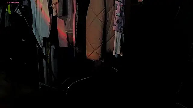 EMMA  CONNOR online show from October 2025 12:09:01 AM