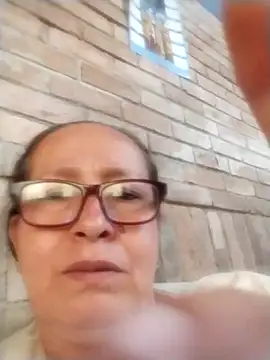 LaGochis07 online show from April 2026 09:39:33 PM