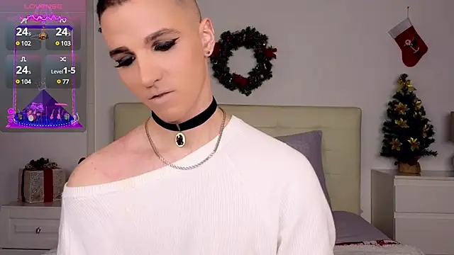 Snapshot of HelenSpellman chatting on December 2024 07:11:02 PM HelenSpellman online show from December 2024 07:11:02 PM