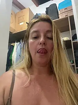 Snapshot of moniquerainx chatting on March 2026 02:59:01 AM moniquerainx online show from March 2026 02:59:01 AM