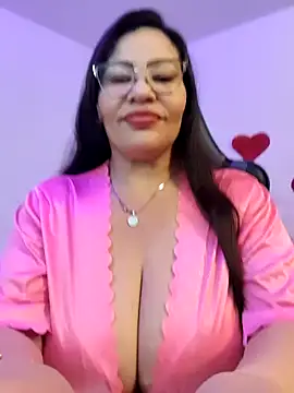 Snapshot of esmeralda_milf chatting on February 2026 08:09:01 PM esmeralda milf online show from February 2026 08:09:01 PM