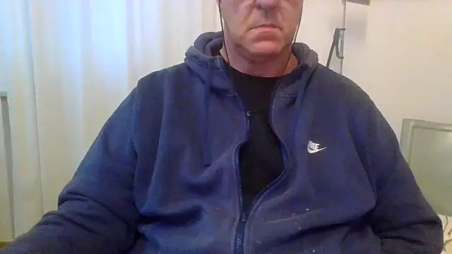 ANONIMO7735 online show from November 2025 05:42:02 AM