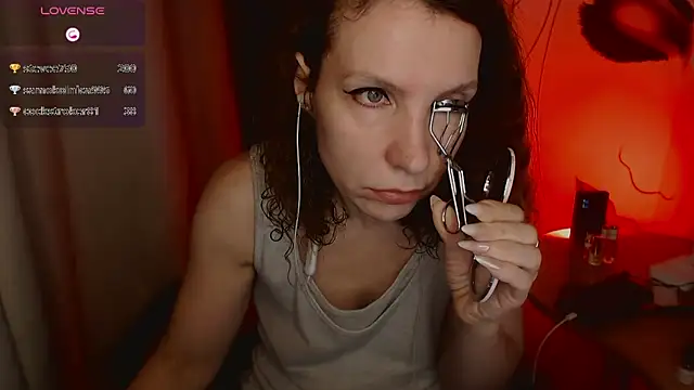 JohansonKatie online show from January 2025 02:11:02 AM