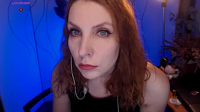 JohansonKatie online show from November 2025 05:52:01 AM