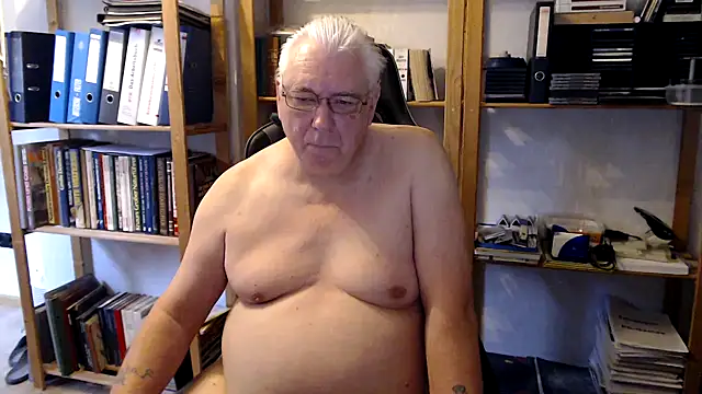SchwanzhureXXL online show from June 2026 05:55:02 AM