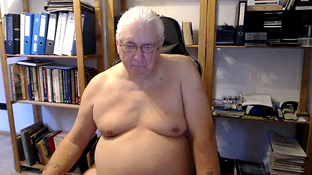 SchwanzhureXXL online show from August 2026 04:22:01 AM
