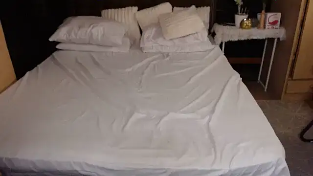 xheavenlytrans online show from November 2025 02:17:01 PM