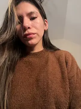 Snapshot of LalieFR chatting on November 2025 07:16:01 PM LalieFR online show from November 2025 07:16:01 PM