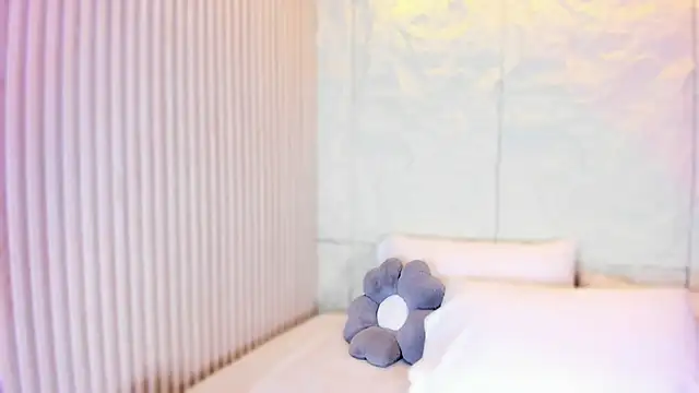 Snapshot of naughty_flower18 chatting on June 2026 07:07:02 PM naughty flower18 online show from June 2026 07:07:02 PM