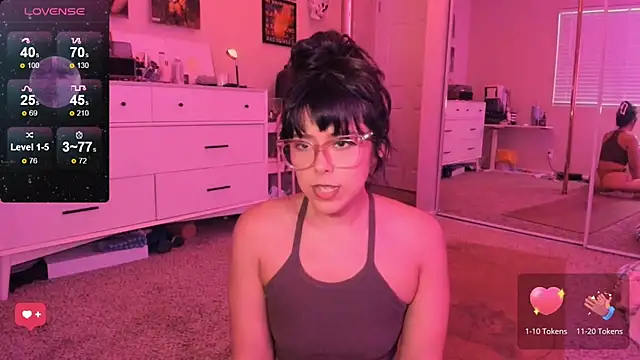 Snapshot of Evie-Luna chatting on September 2025 02:00:02 AM Evie-Luna online show from September 2025 02:00:02 AM