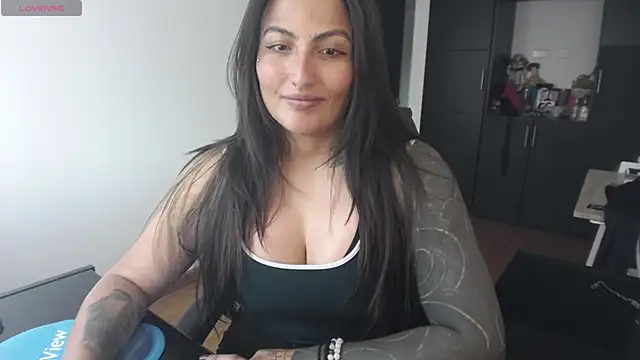 Snapshot of michell_fun23 chatting on May 2026 03:18:01 PM michell fun23 online show from May 2026 03:18:01 PM