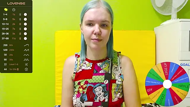 Snapshot of Ultra_Meow chatting on October 2025 07:36:02 PM Ultra Meow online show from October 2025 07:36:02 PM