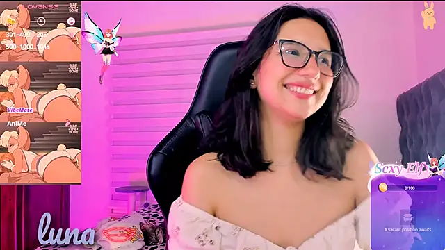 Snapshot of Luniverse chatting on January 2025 11:26:01 PM Luniverse online show from January 2025 11:26:01 PM