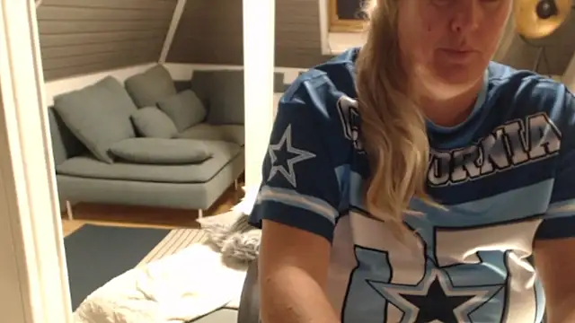 KimMitchelli online show from November 2025 09:14:01 PM