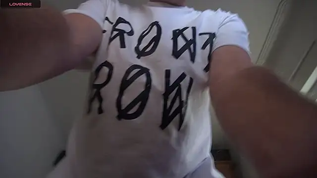 iliebetights online show from January 2026 12:43:02 PM