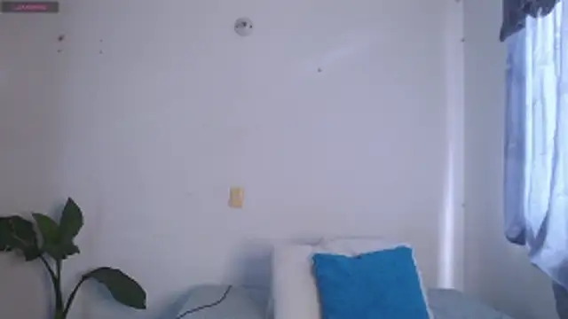 valen thompson online show from April 2026 06:23:01 PM