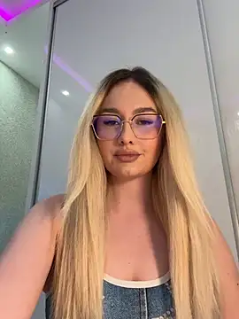 mollyxxx online show from May 2026 02:40:02 AM